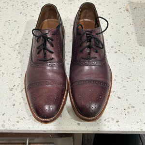 Johnson & Murphy Cordovan leather Wing Tips size 8.5